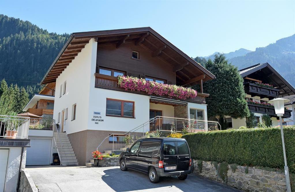 Haus Dejakom Mayrhofen Kültér fotó
